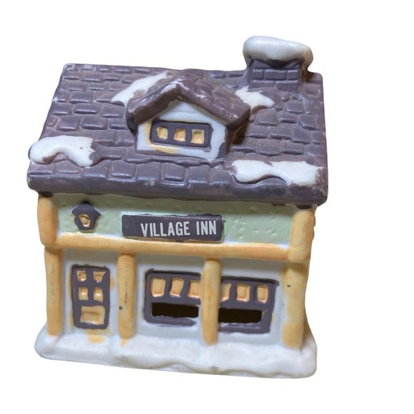 Village Houses 5 small Ornament or Christmas Village - Picture 5 of 12